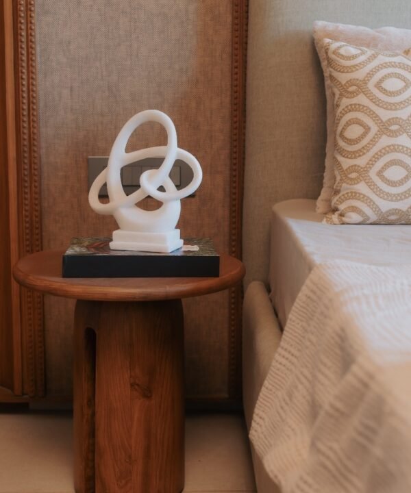 white sculpture
