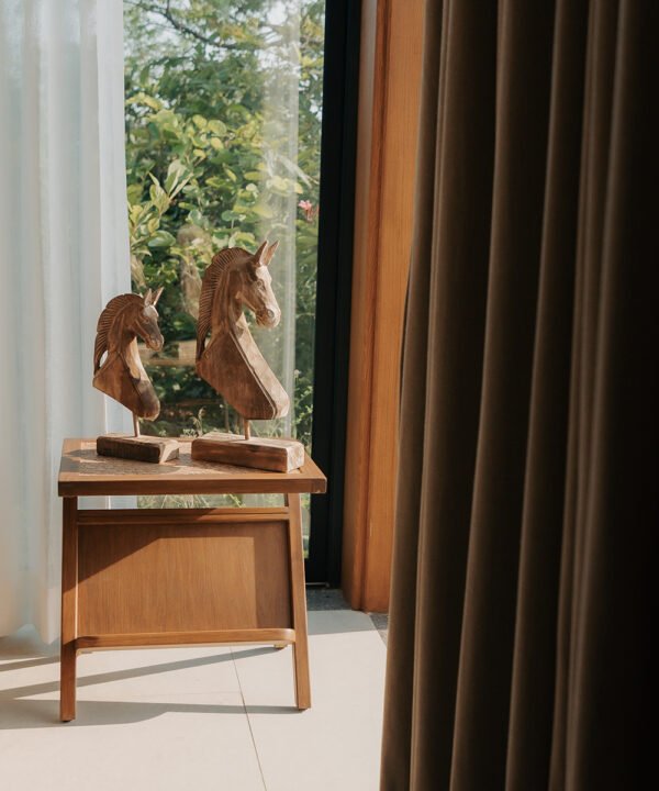 Mid-Century Inspired Oak Accent with Built-in Sling - Image 6